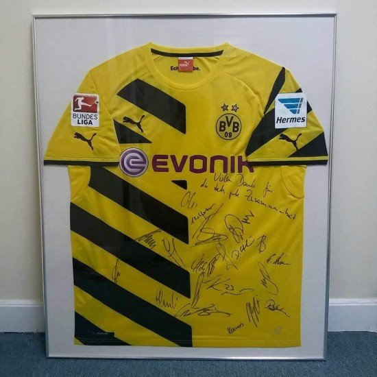 Signatures football shirt Frame making customization 