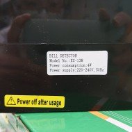 紫外光燈座檯驗鈔機 (乾濕電兩用 ) Electronic Money Detector