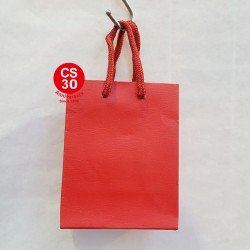 小型红色手挽纸袋